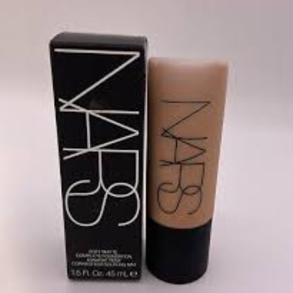 Nars Soft Matte Complete Foundation Huahine